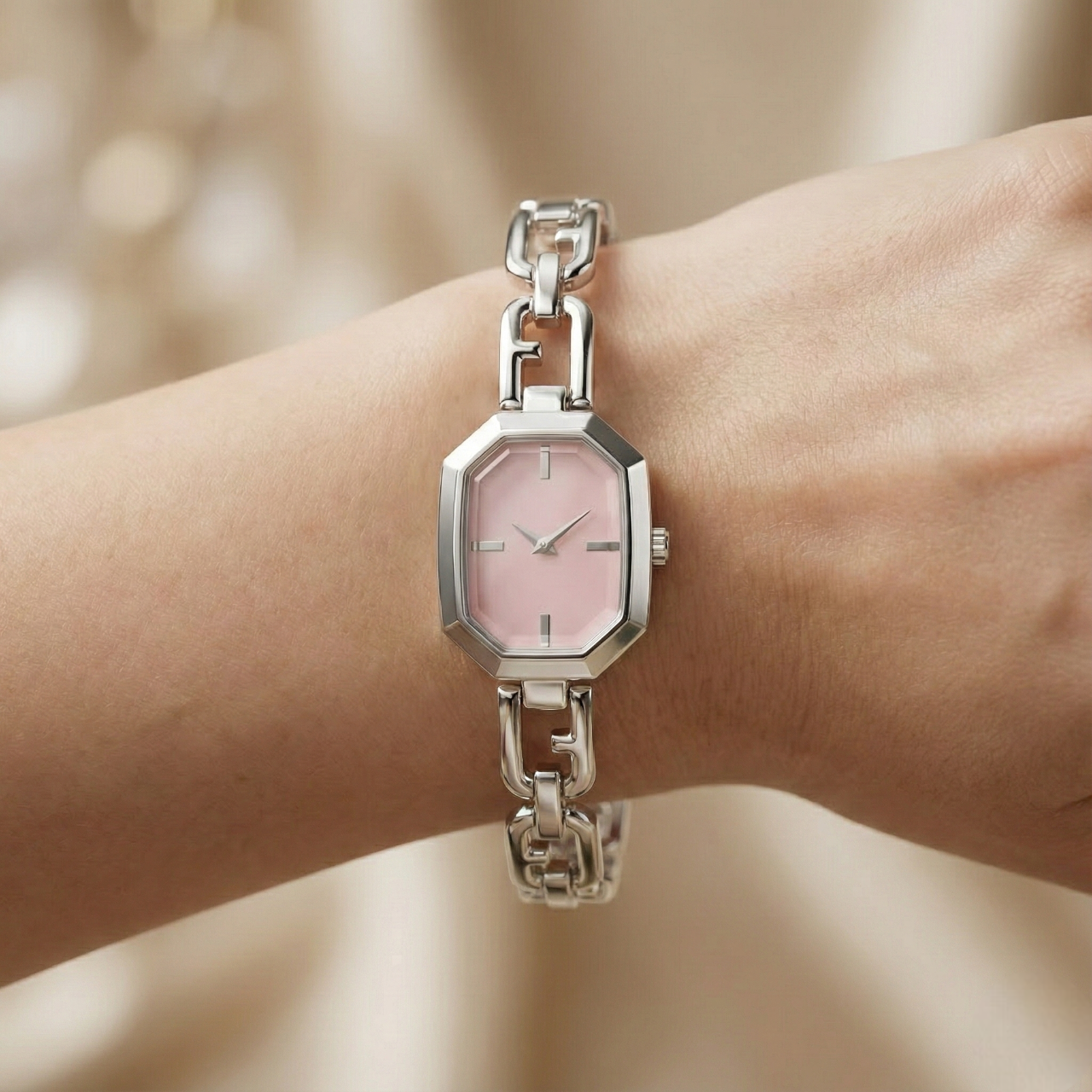 Minimalist Pembe Kadranlı Kadın Saat