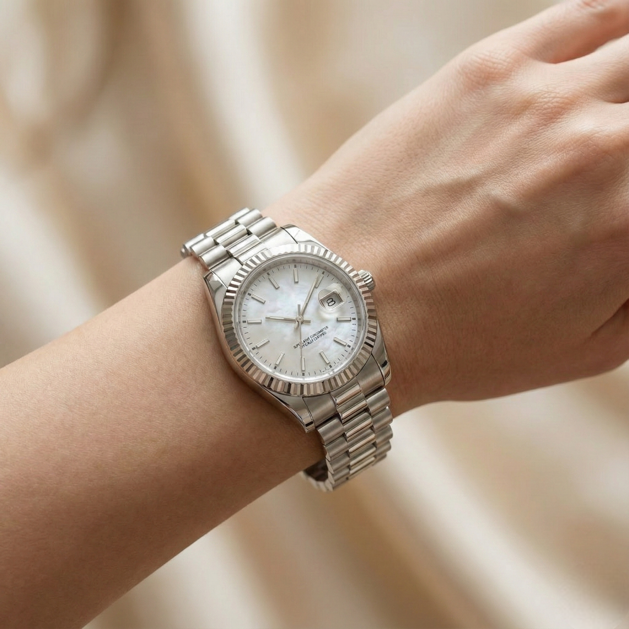 Minimalist Silver Detaylı Kadın Saat