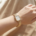 Minimalist Gold Kordonlu Kadın Saat